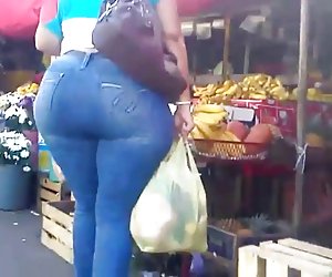 Мадурский con grandes nalgas