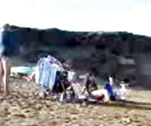 Дос maduras шлюхи Соррас cerdas en la playa