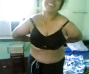 Индийские тетенька 1043