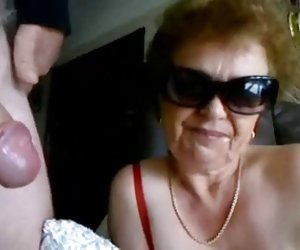 Бабушка минет