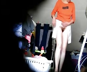 я шпионил моя мама почти ежедневно. должны увидеть ее