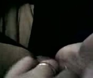 Зрелые толстушки британский играет с ее киску