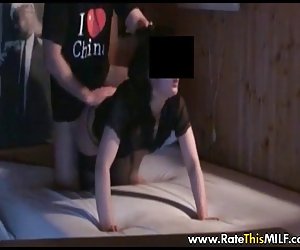 пухлые азиатские milf в нижнем белье и чулки верхом петух