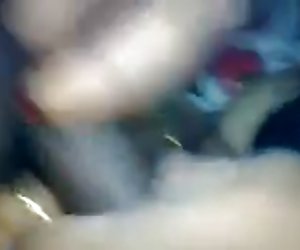 Индийские Сексуальная тетенька разрешено играть ее партнера петух